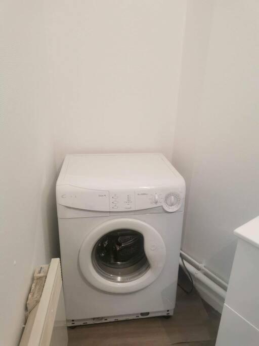 Le Petit Cloitre Apartment Langres Bagian luar foto